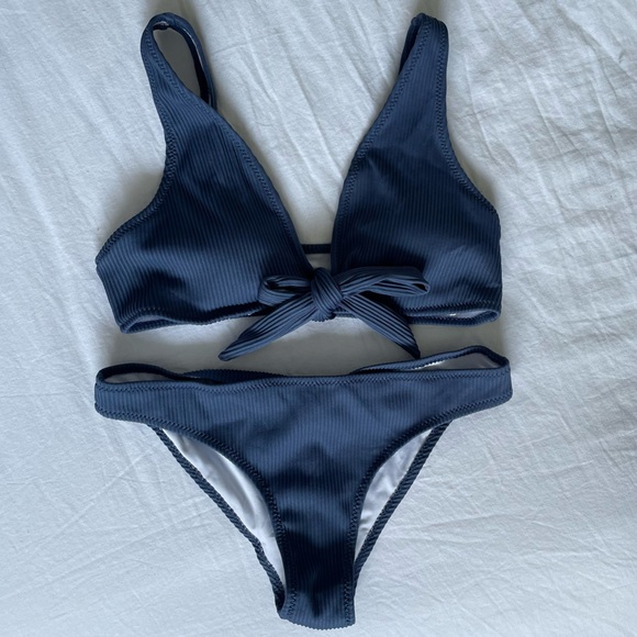 Cupshe Bikini - Picture 1 of 3